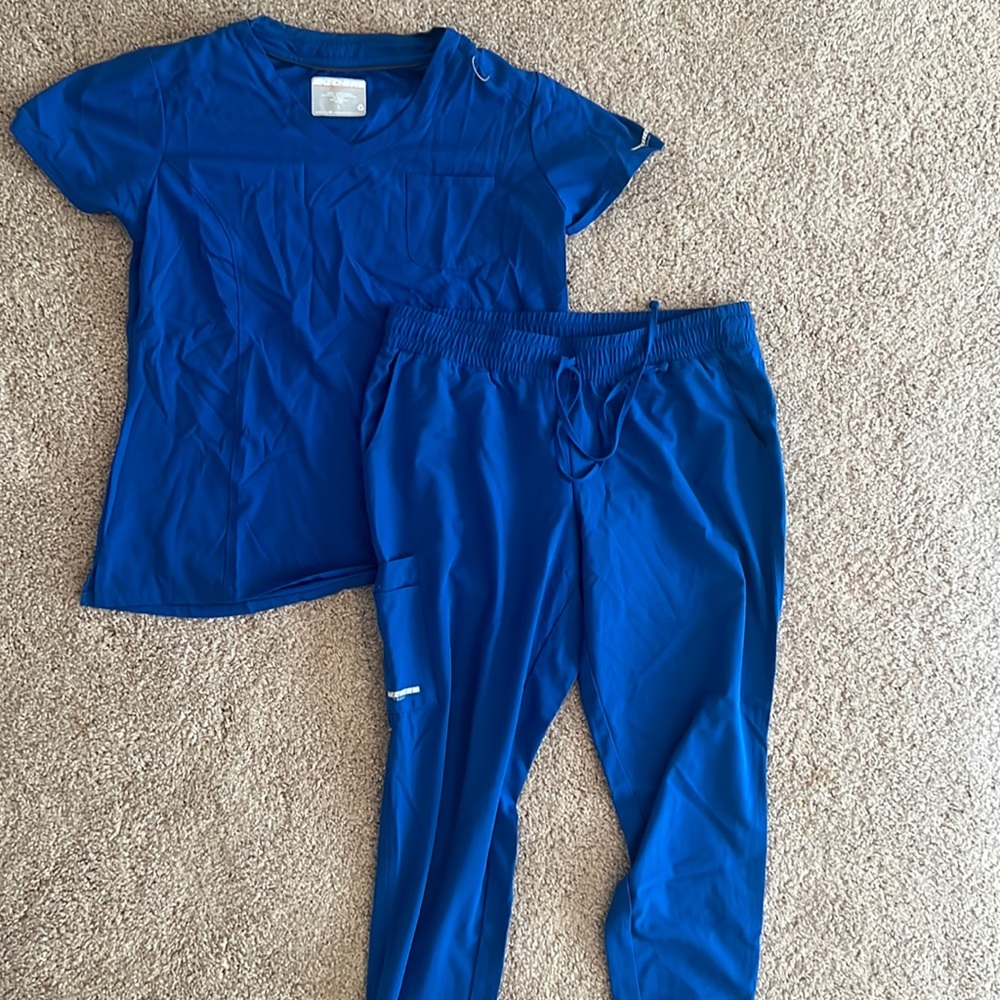 Sketchers royal blue jogger scrubs